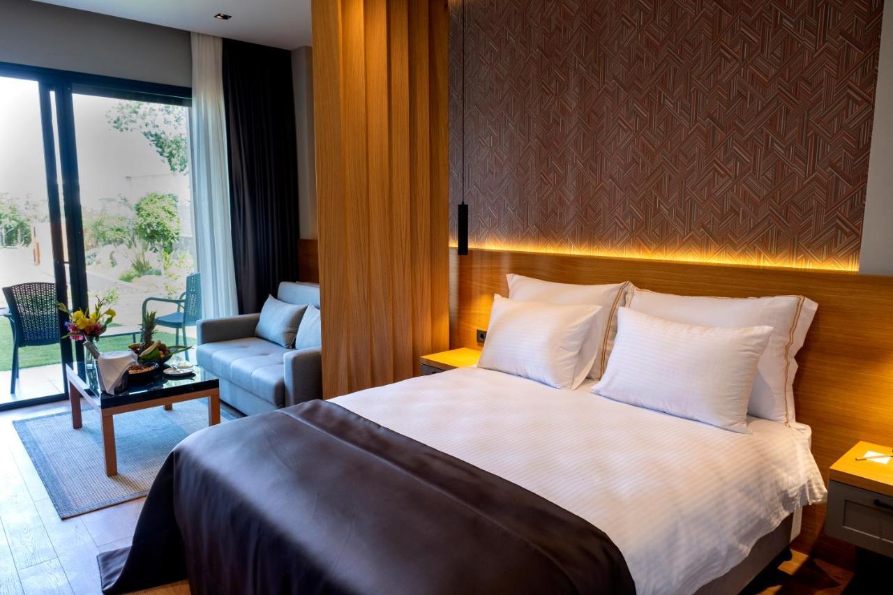 Celeste Bella Luxury Hotel & Spa ออร์ทาเคนท์ ภายนอก รูปภาพ