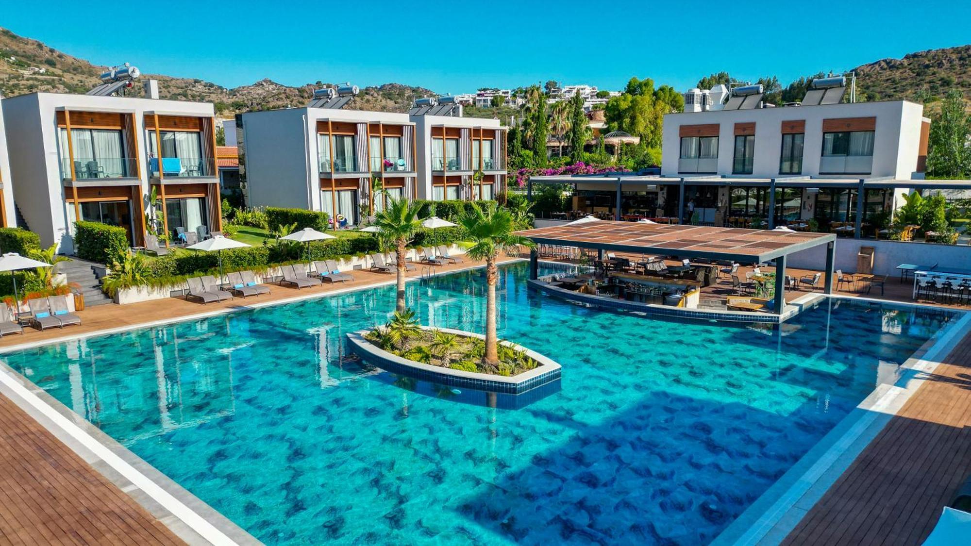 Celeste Bella Luxury Hotel & Spa ออร์ทาเคนท์ ภายนอก รูปภาพ