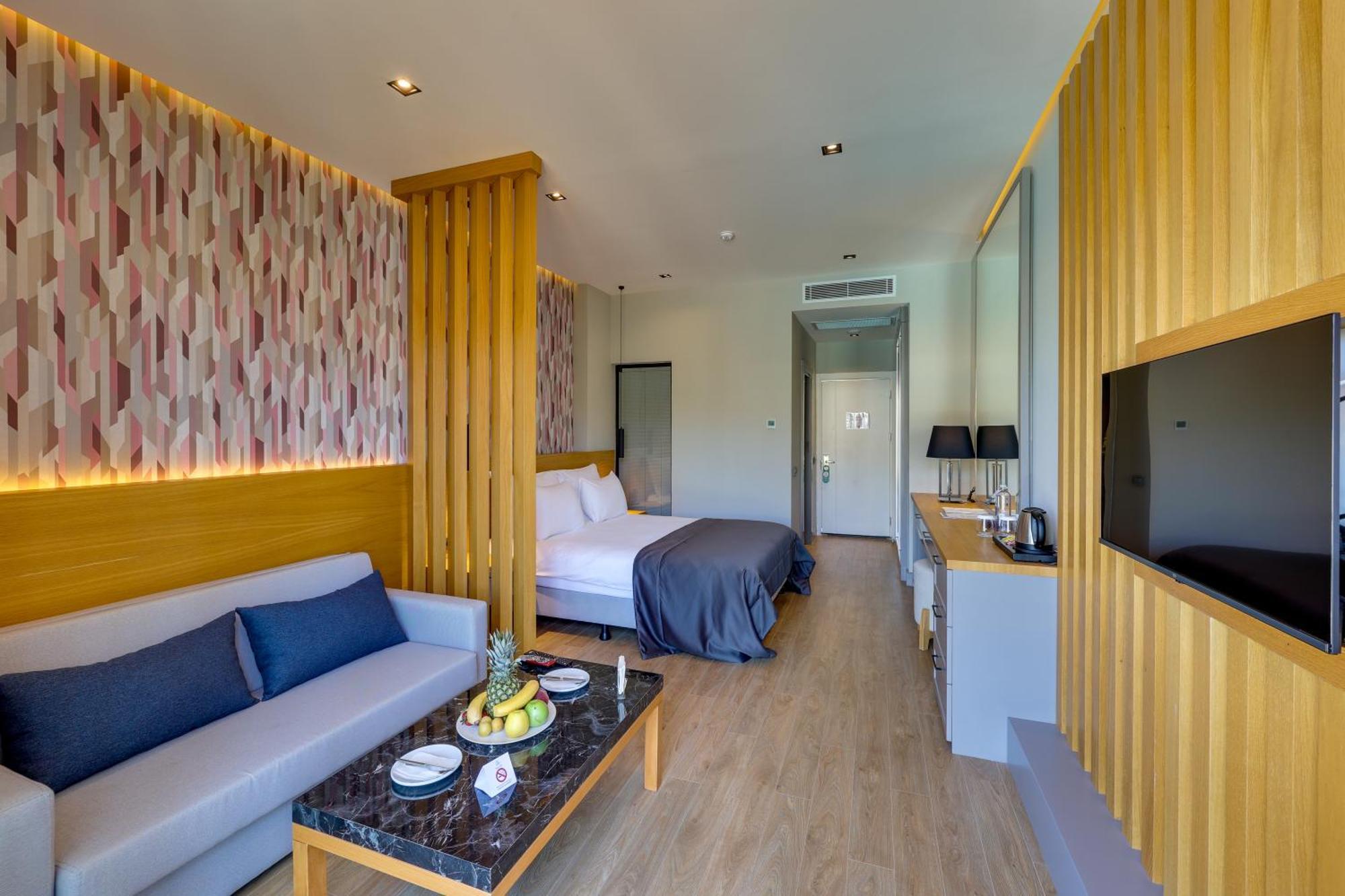Celeste Bella Luxury Hotel & Spa ออร์ทาเคนท์ ภายนอก รูปภาพ